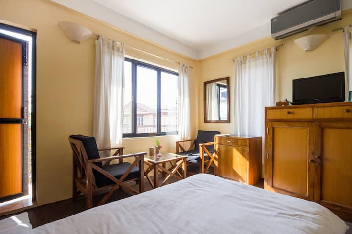 Chambre climatisée ensoleillée