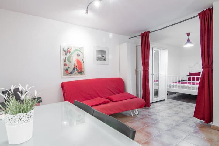 Cozy apartment, central, excellent location.