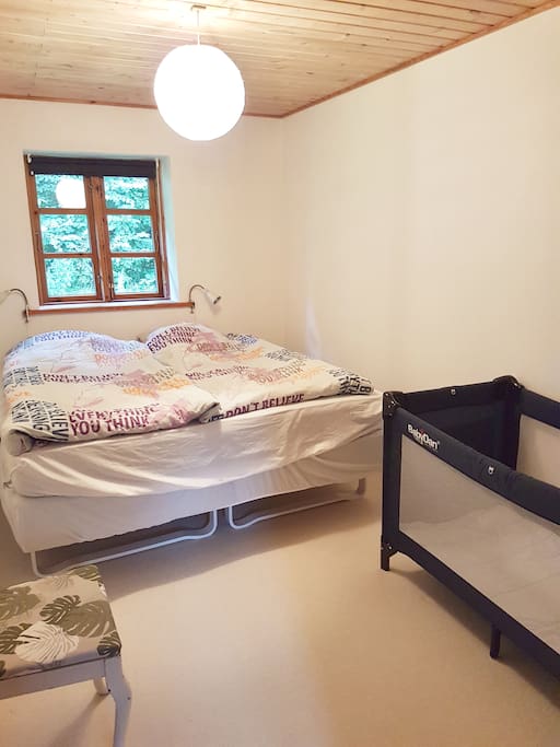 Bedroom with bed for babies