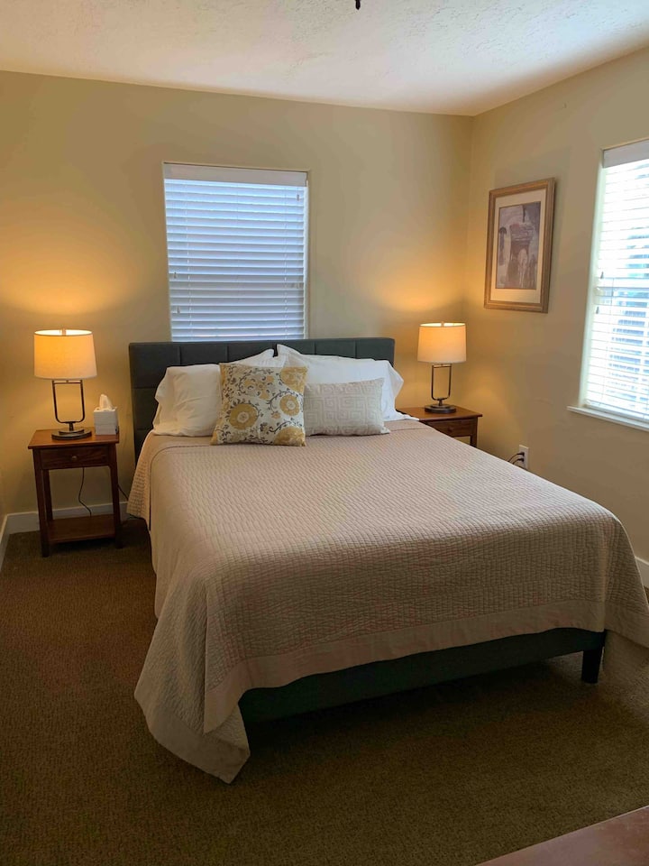 Second bedroom
