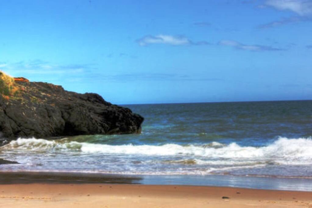 Access to private estate beach
