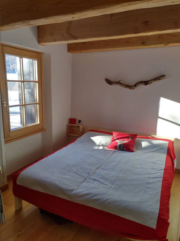 SPAVAĆA SOBA 1 s krevetom 160x200 cm