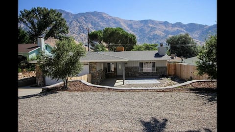 Walking distance to the river & Downtown Kernville