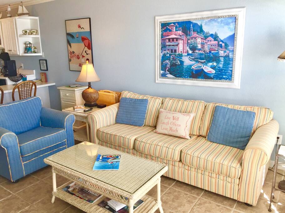 Tastefully updated in classic island style. Comfortable bedding, upgraded sheets and fluffy towels all provided for your relaxation & comfort in mind. You are our guest!