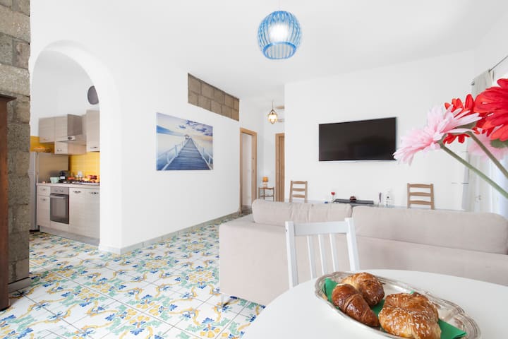 Gaiano Apt 7 - Family Suite - Capri