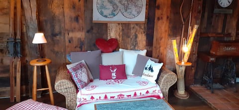 Annonce Airbnb populaire: "The authentic Savoyard Chalet" à Chambéry