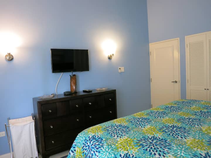 Chambre des maîtres - Télévision/Câble