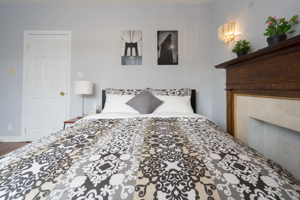 Comfy bed and clean sheets