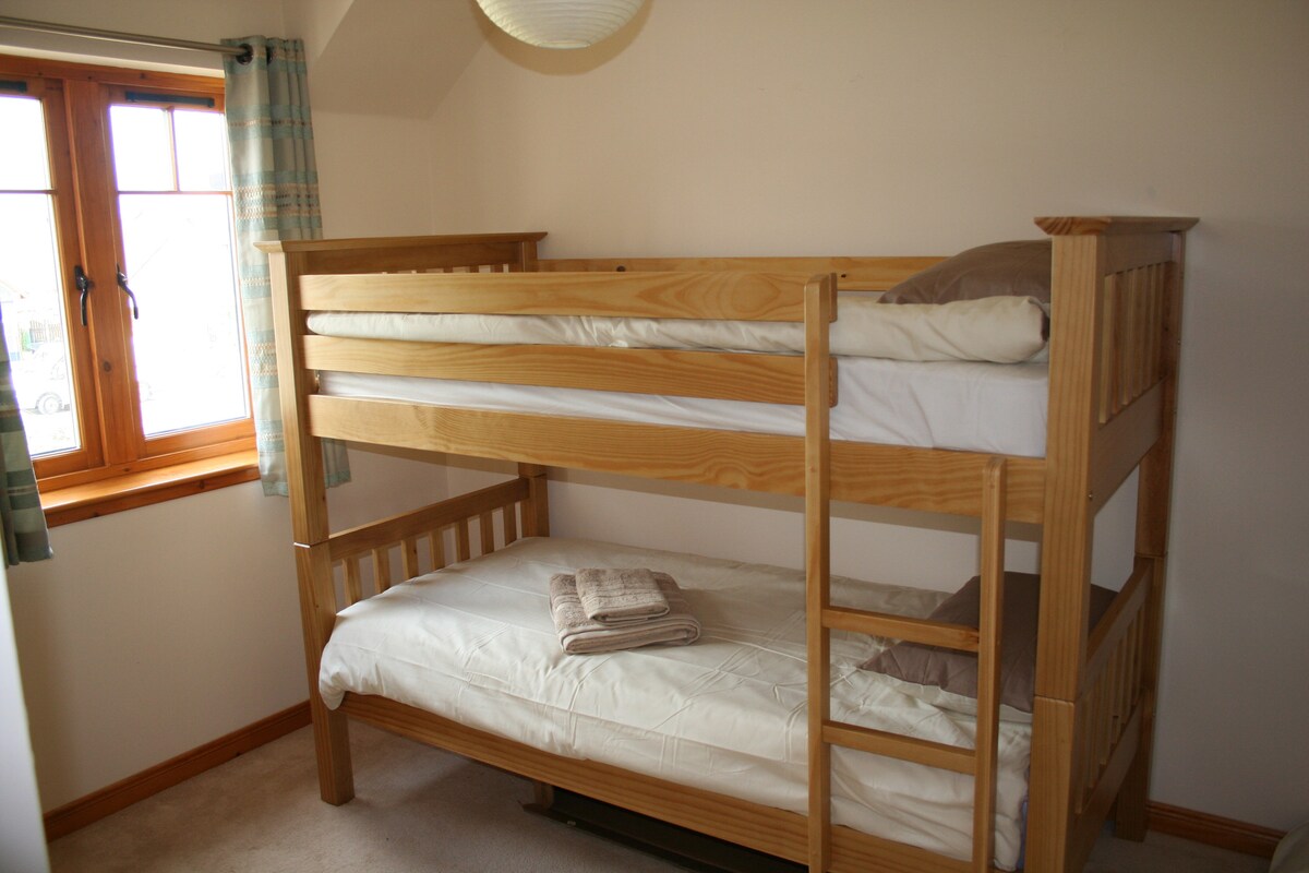 Bunk Bedroom