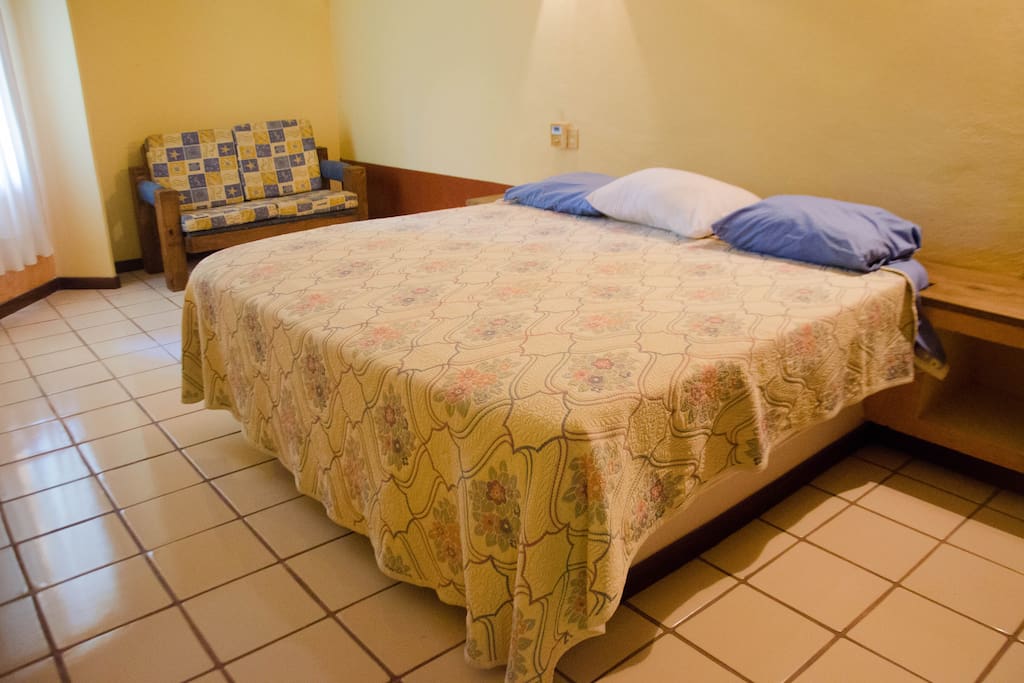 Bedroom/Dormitorio