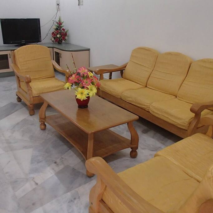 Common area: Hall