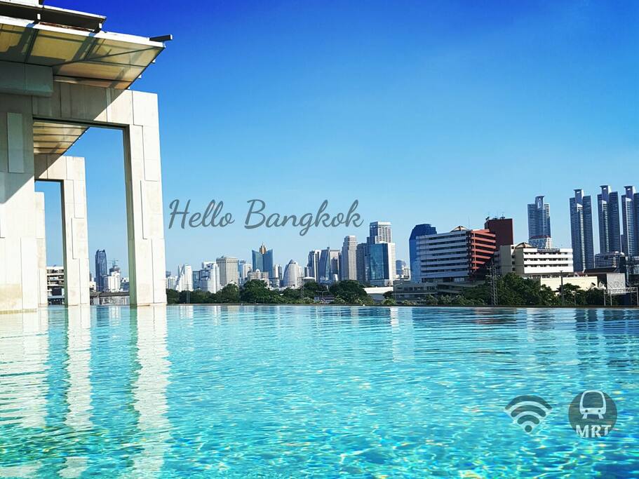 pool facing Bangkok city