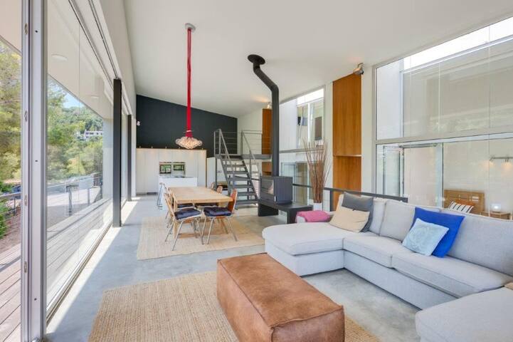 Fantastic villa in Tamariu 150 m walk from the sea gallery image 5