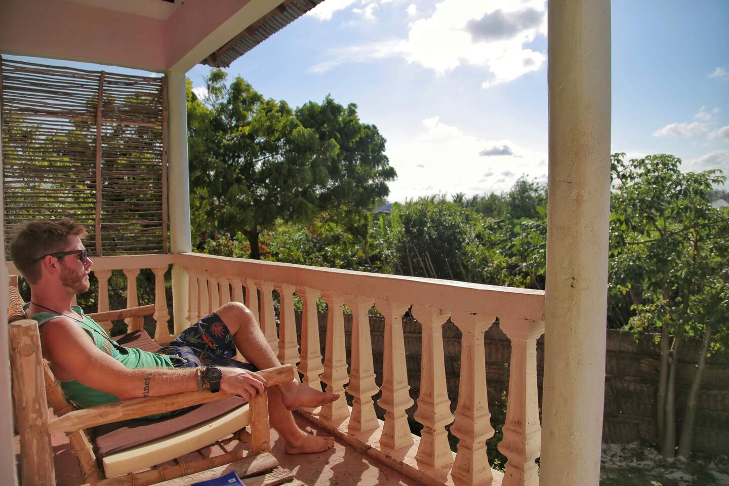 Sip your morning coffee and relax on the comfortable balcony overlooking the wild green jungle up the coast!