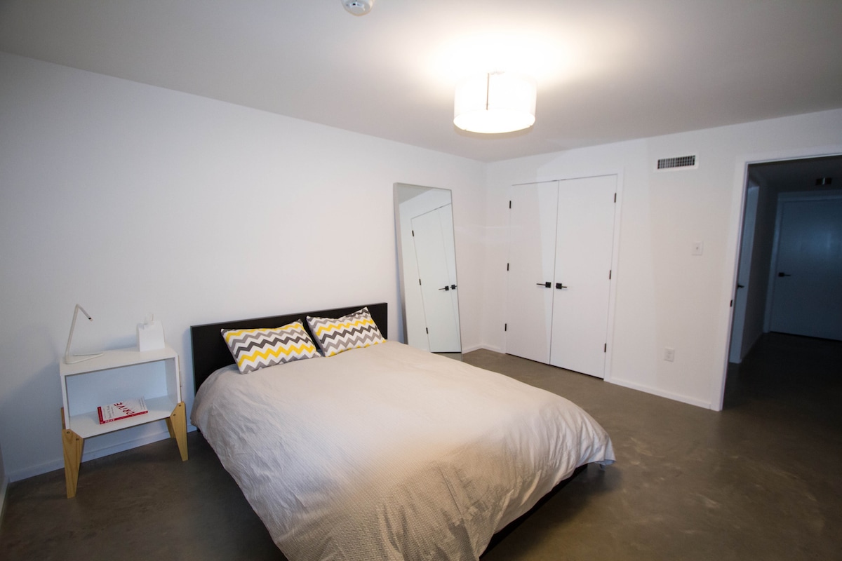 Bedroom #3 with queen bed