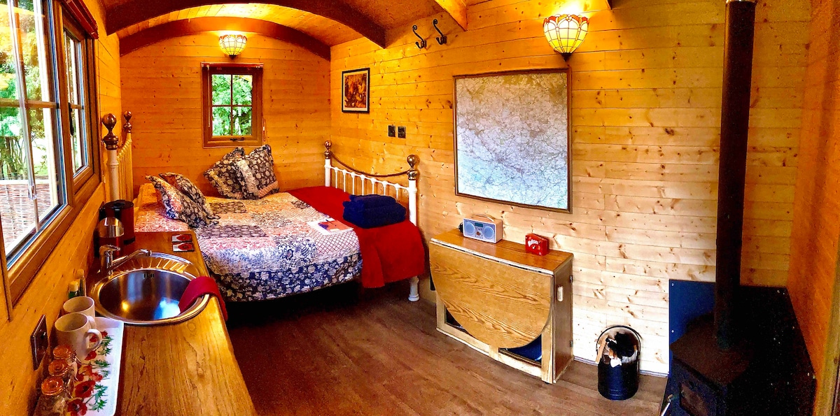 Top Airbnb: ‘Woody’ - Shepherd Hut, Newlands Farm BA5 3ES en Somerset