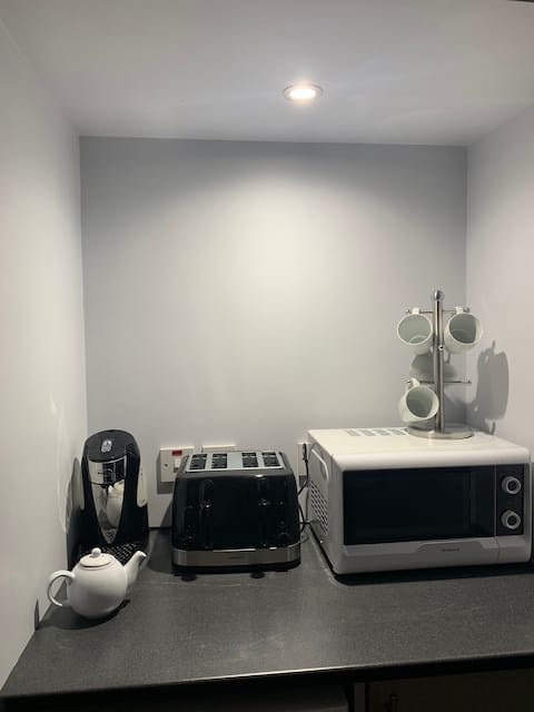 Top performing Airbnb: Beautiful studio apartment in Crotlieve