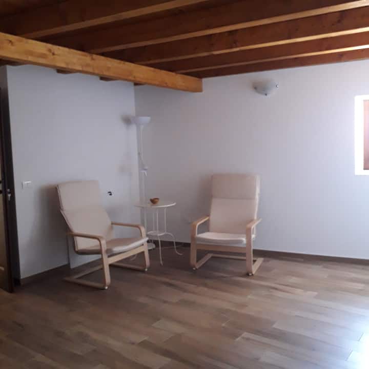Storico Borgo In Sasso Nel Verde: Appart. Torre - Fanano