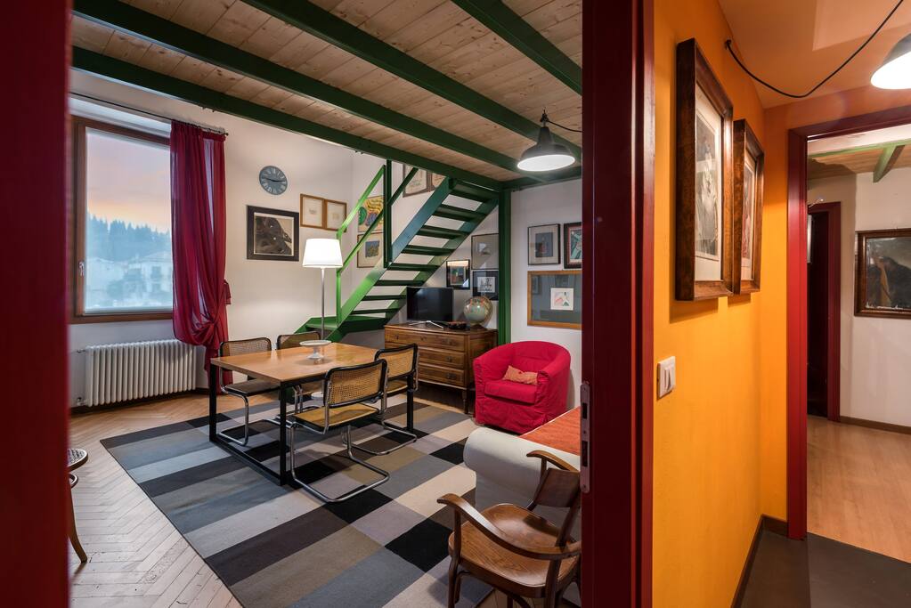 Entrance of Isolo suite and his living room with a view