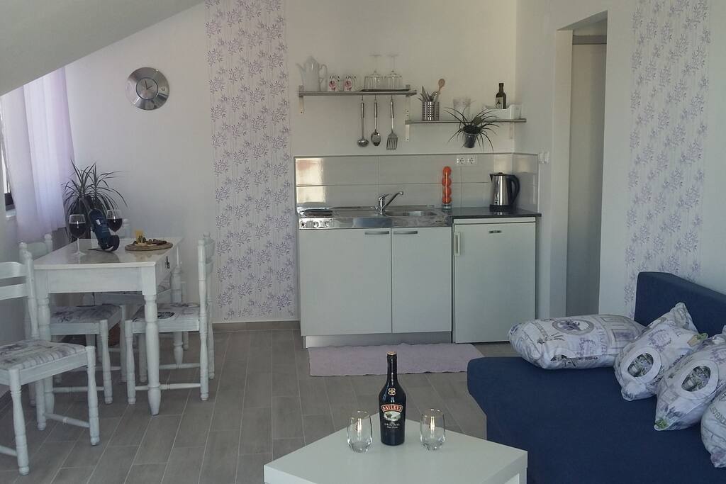itchen with liwingroom