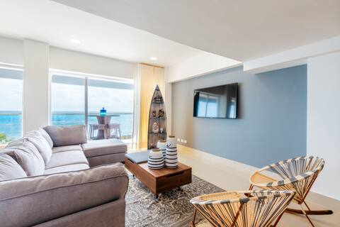 Sensational Ocean Views in a Beautiful Penthouse