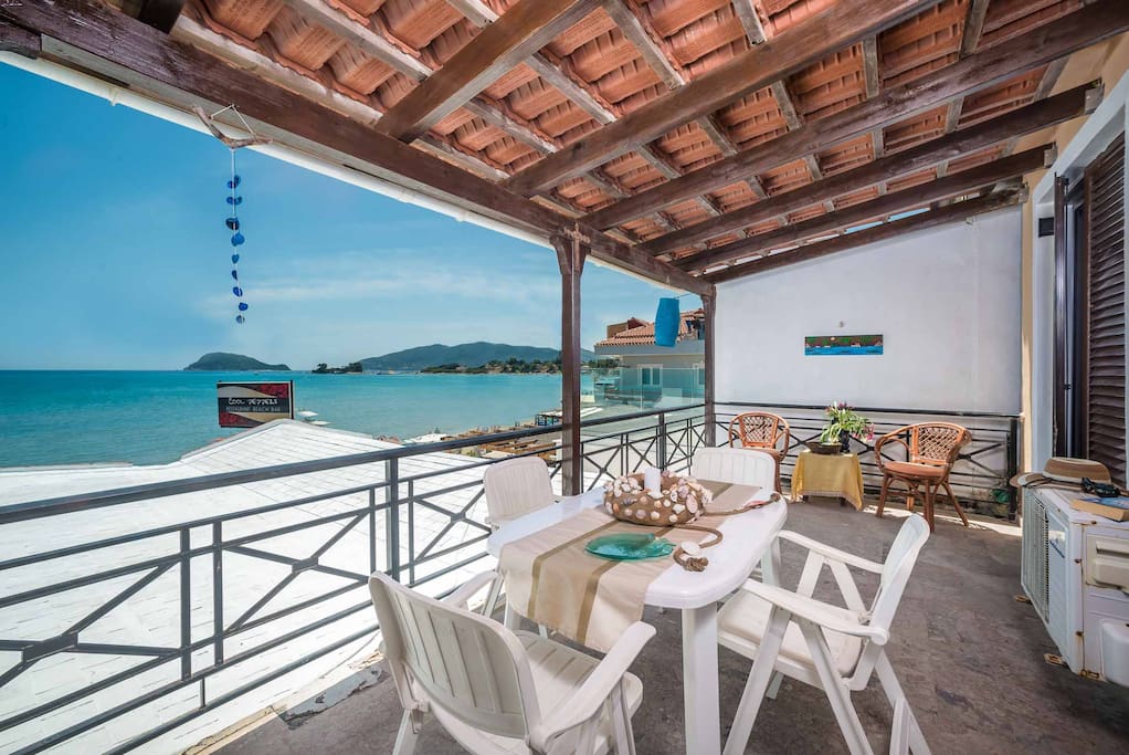 Εξωτερική θέα
The view of Laganas Bay from the balcony