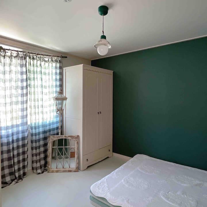 غرفة النوم 2