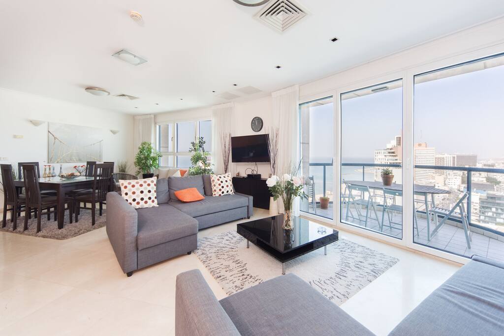 Living Room with an amazing Sea View