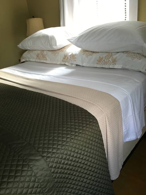 Our beddings are really comfy and made 100% natural fibers.
We only use Eco friendly detergents and line dry.