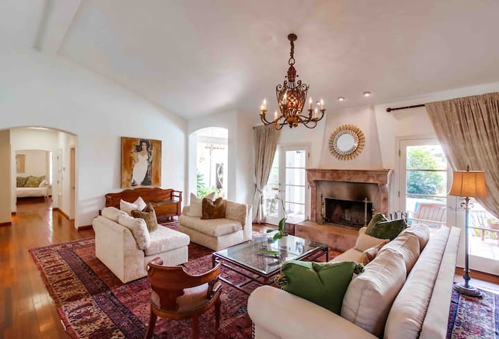 Magical Mediterranean Villa W/pool And Pizza Oven - San Diego, CA