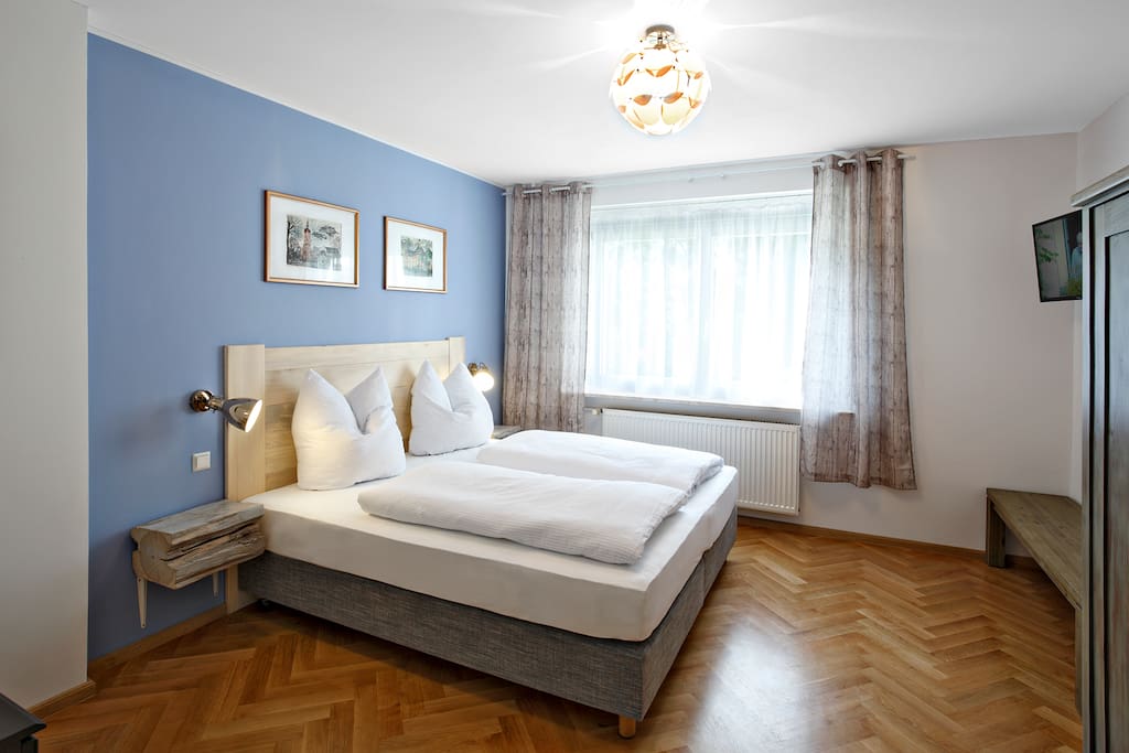 2. Schlafzimmer