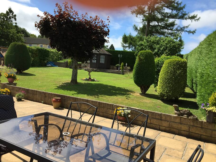 Patio area to chill out (weather permitting)