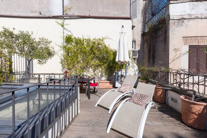 2bedrooms LOFT with private Roof terrace-Monti gallery image 3