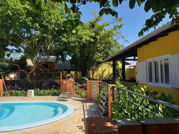 Schönes Haus mit 3 Schlafzimmern, Garten und privatem Pool