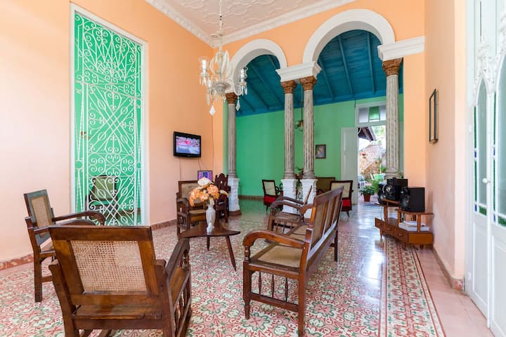 Casa Colonial Robe & Nena. Paz #32, 2 Habitaciones - The Bahamas