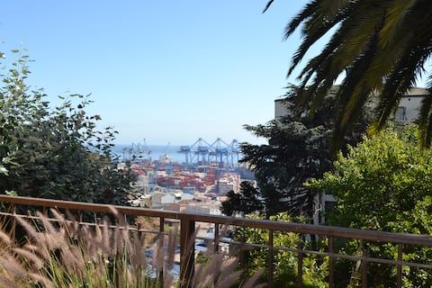 SPECTACULAR LOFT AT CERRO ALEGRE
