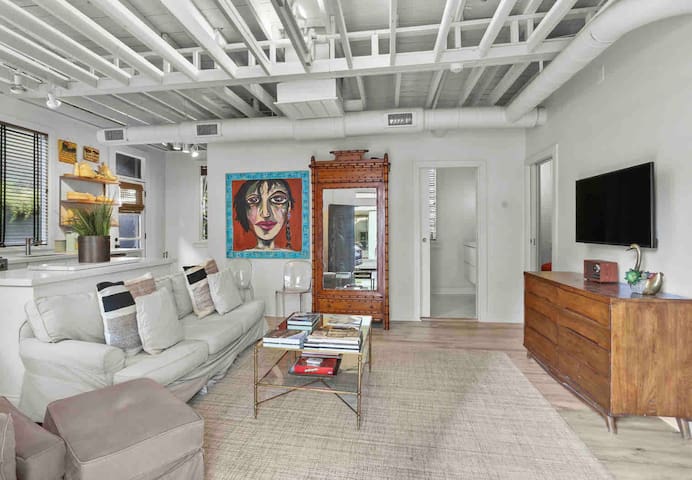 NOLA Pied-à-Terre !