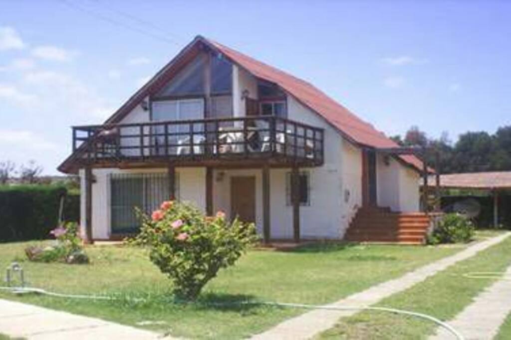 (Imagen de referencia casa plano completo, con vista al oriente (EAST) )