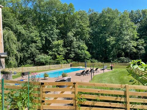 Idyllic retreat on 13 secluded acres with pool