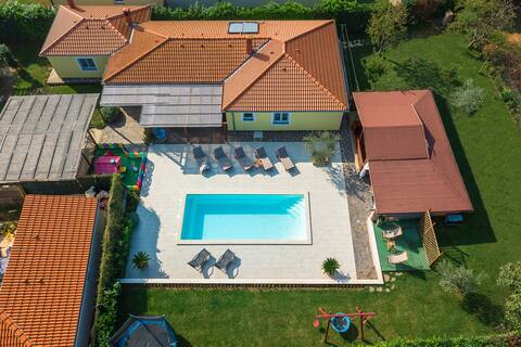 Villa Rasović