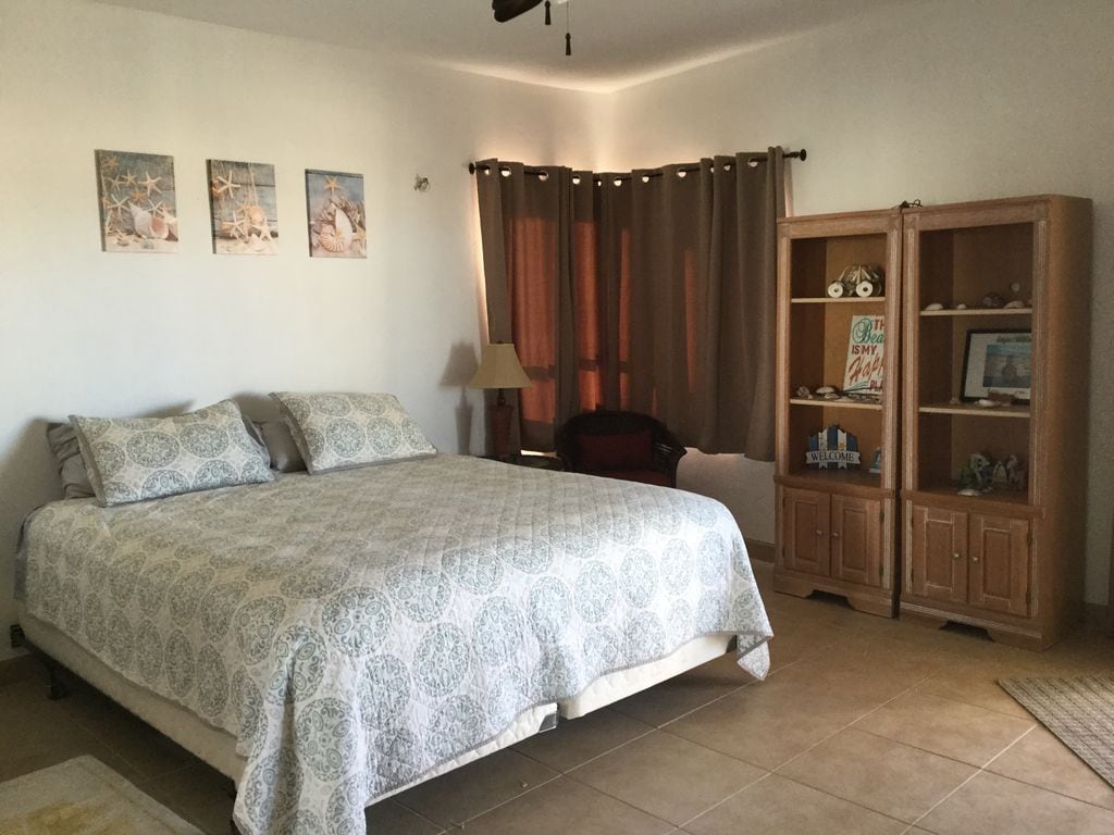 Spavaća soba 2 bračna kreveta (1,8x2)