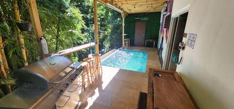 Relax with nature and enjoy waterfalls/river/pool