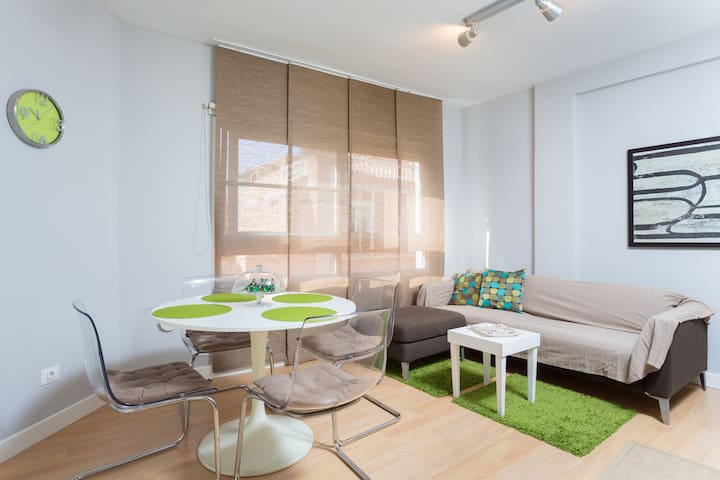 Cuidado y bien situado AC