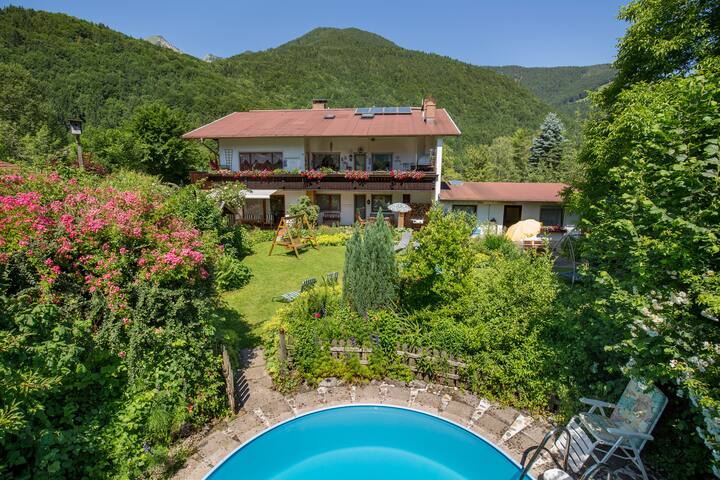 "Haus Achental" Appartement / Studio "Eck"