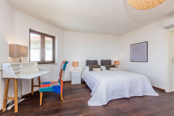 საძინებელი 2