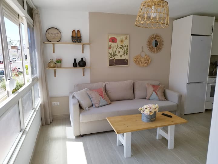 Всекидневна с двойно легло