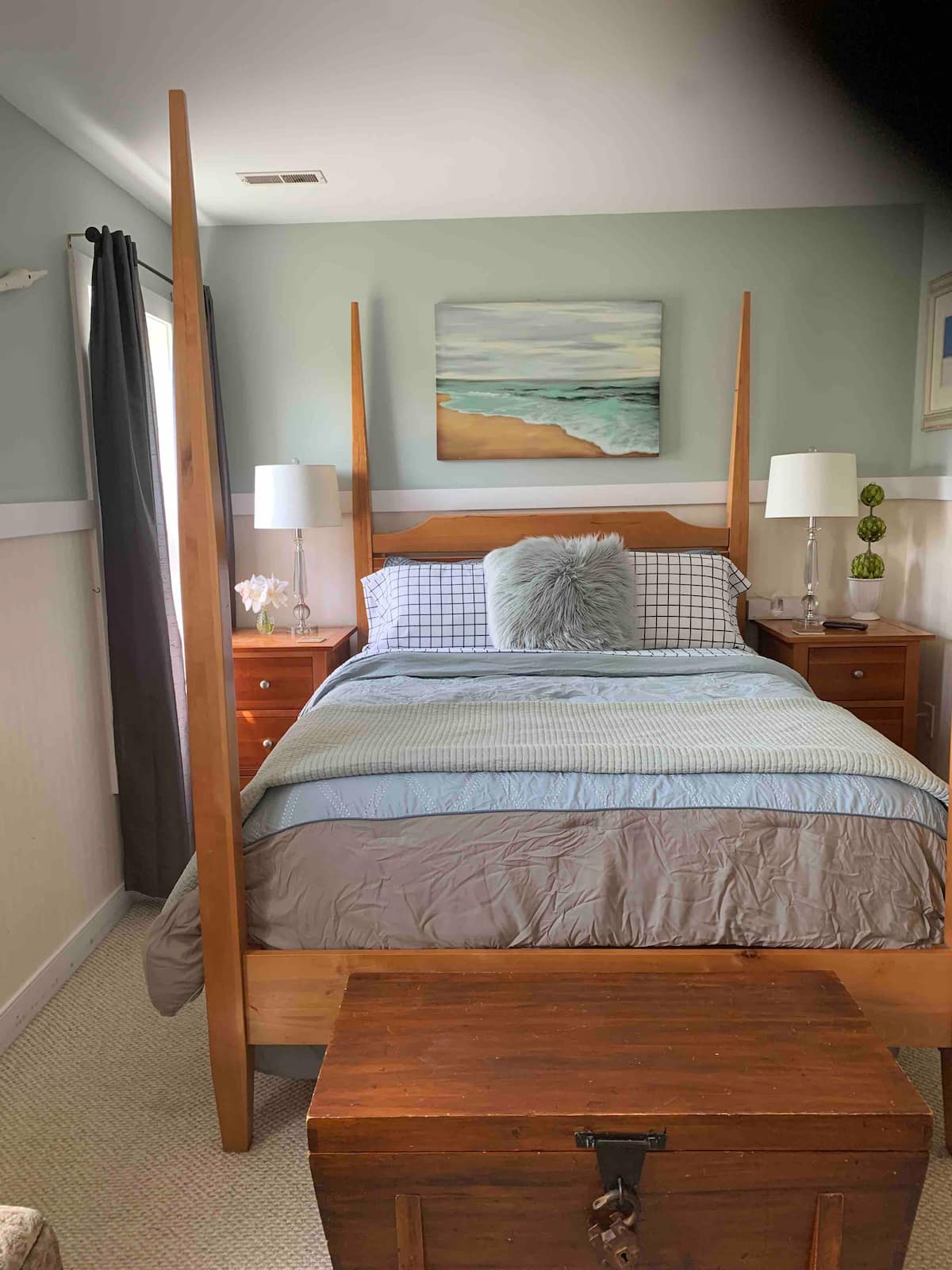 Manželská posteľ. Úžasný matrac (matrace berieme vážne). 