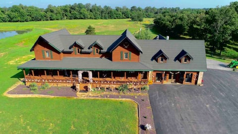 Samson's Whitetail Mountain Rustic Lodge