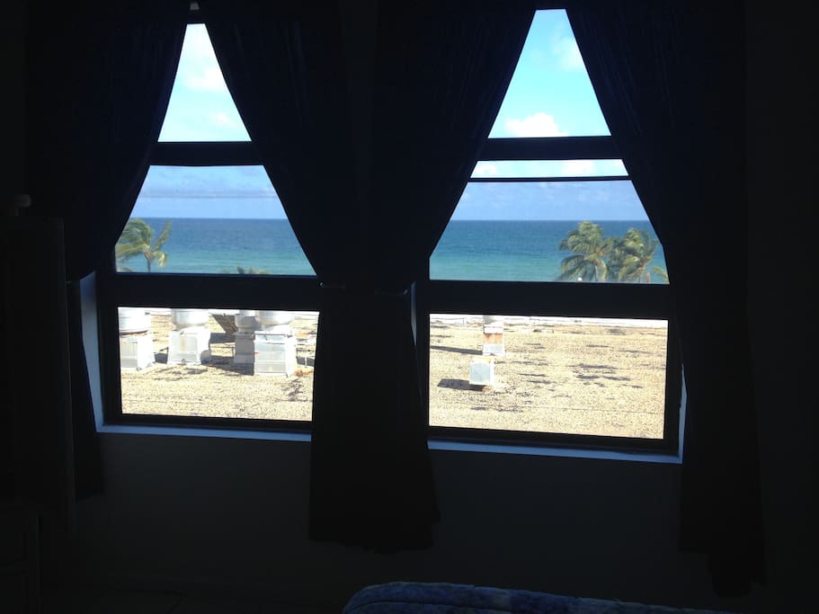 Dos ventanas vista al mar/Windows ocean view