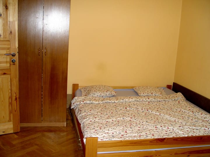 2nd Bedroom with double bed